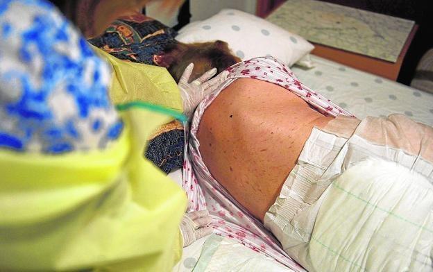 Nueve afectados por un brote de sarna en una residencia de personas mayores de Ceutí