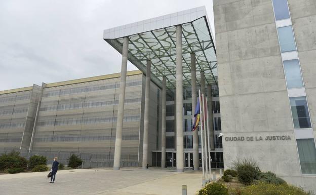 Indemnizarán con 430.000 euros a unos padres de la Región por no diagnosticar el síndrome de Down de su hija